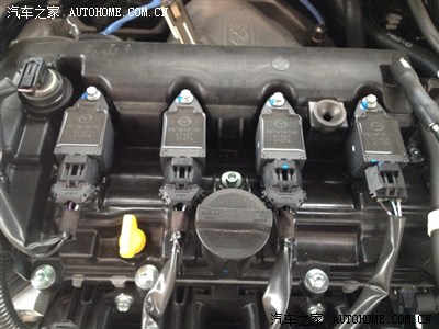 今天拆开发动机盖看了点火线圈!