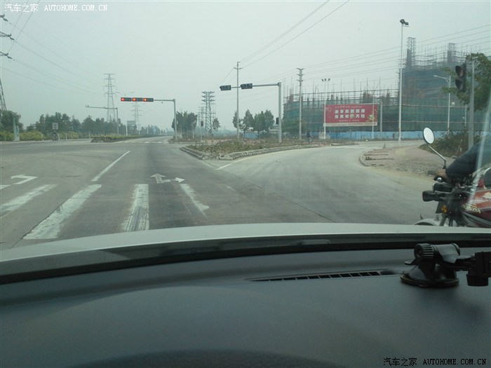 【图】这种路口红灯亮时右转分流车道能不能走_广东论坛_汽车之家论坛