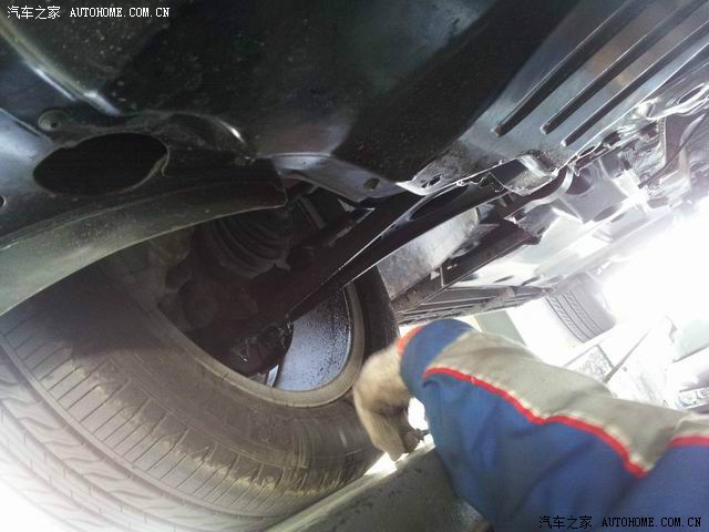 【图】新车途观发动机漏油严重,倒车雷达反应