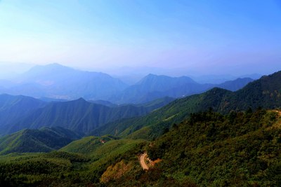 衢州柯城最高峰白菊花尖气象雷达站