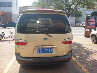 找了半天也不知道这辆瑞风金色到底是什么型号.江淮hfc6500a3c7f