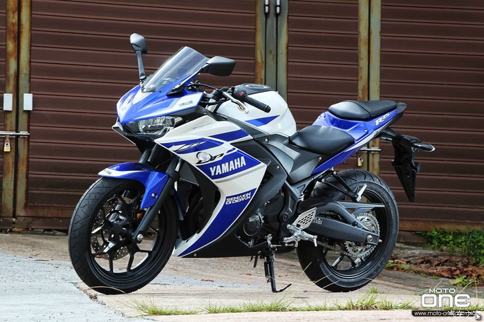 【图】2015款 yamaha yzf-r25(250) 高清图片赏析(视频奉上)_摩托车