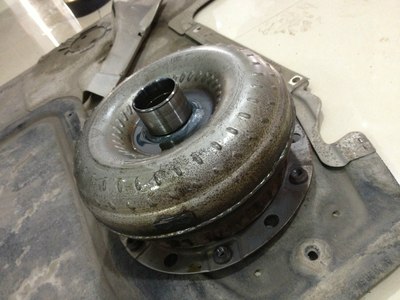 GT535更换变速箱油,以及底盘渗油和散热器渗