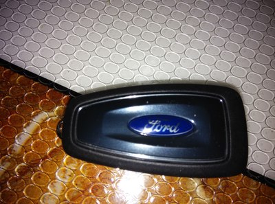 手机高德导航怎么能连接车上的蓝牙,能通过车