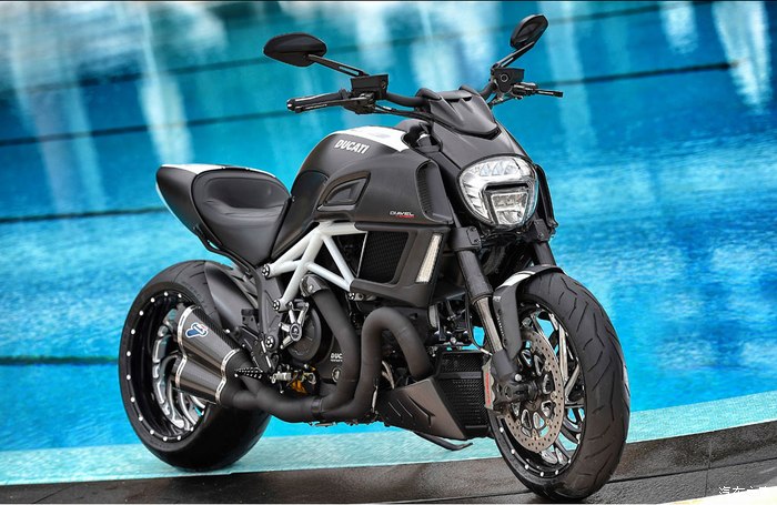 【图】2015 ducati diavel(魔鬼) 高清图片赏析_摩托