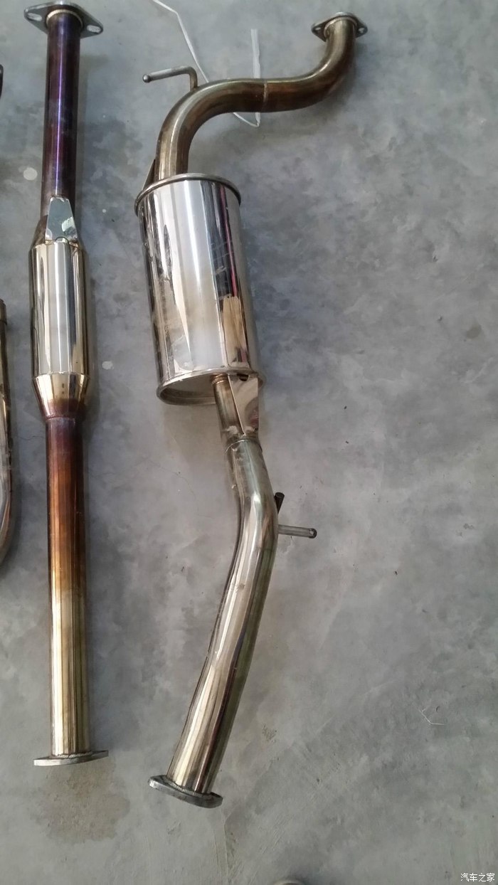 【图】福克斯经典三厢内回压排气管中尾段 跑