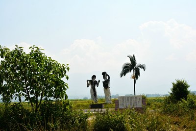 自驾游瑞丽(4)弄岛丙冒口岸*田野风光
