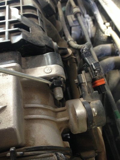 伊兰特5万公里清洗节气门怠速马达_北京