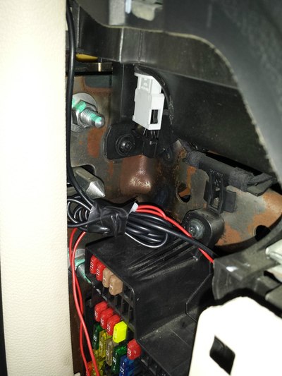 1.4T自动舒适版加装自动头灯作业附大量图片_