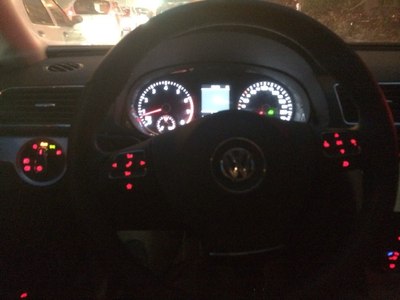 夜景,在开车,拍虚了