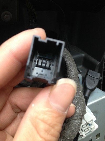 关于原车导航连接原车小屏的问题