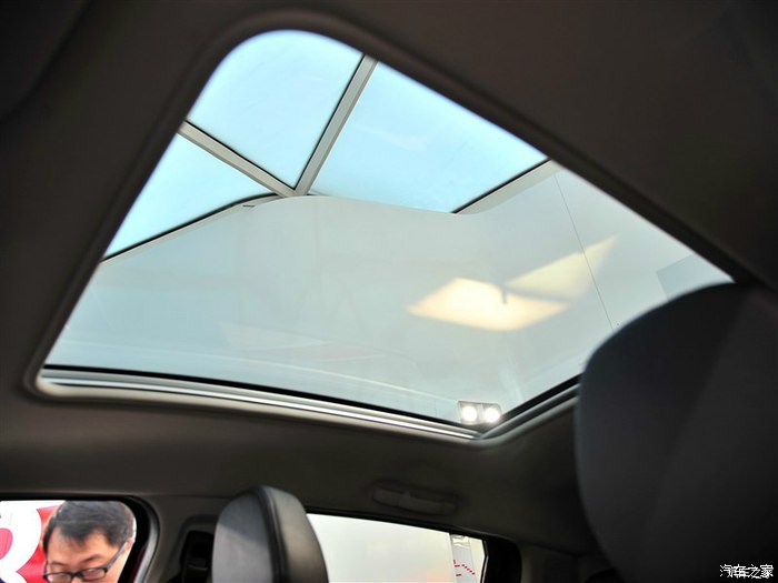 【图】全景天窗,不能打开的个人观点._雪铁龙
