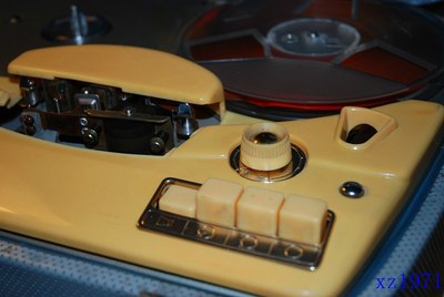 一天喜得70年代上海产电子管开盘式录音机!