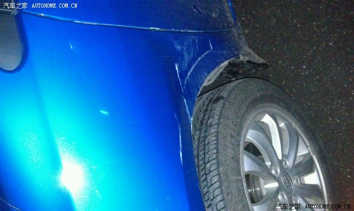 【图】车被撞了肇事者跑了怎么走保险划算。求