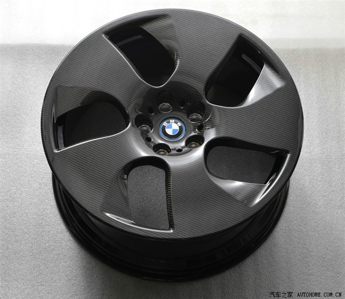 【图】宝马计划生产碳纤维轮毂和各类碳纤维复