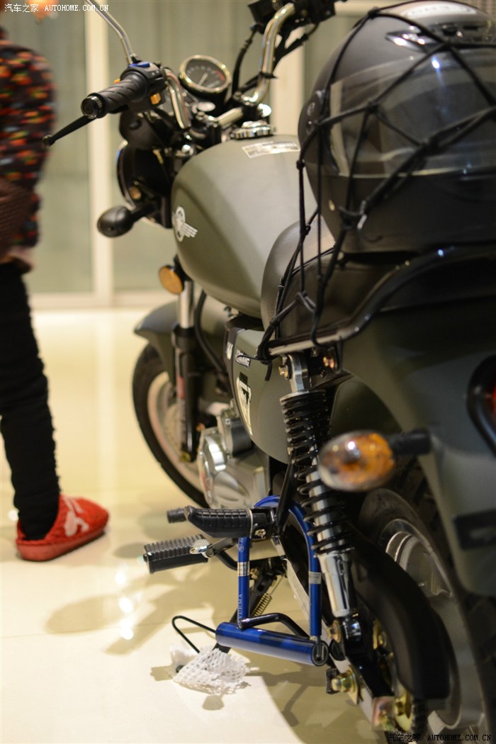银钢迷你摩托车