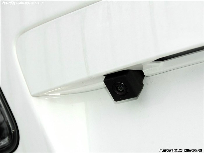 【图】哪里可以买到13款马六的原车后视摄像