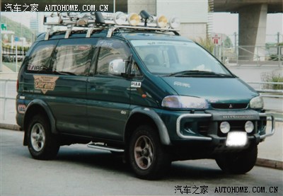 三菱delica space gear l400