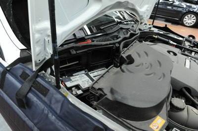 15款E200L 1万公里首保作业以及行驶感受_奔