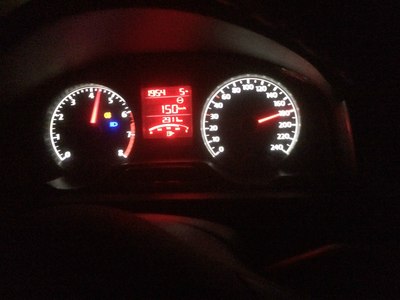 第一次上高速,最高跑过180,车里坐着4个人,都睡着了,自己在飙车,不敢