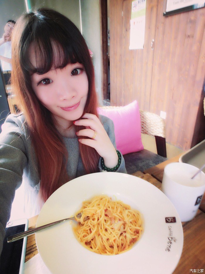 小白换了粉条衣服萌萌哒附真人照