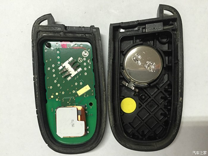 【图】2014款大切遥控钥匙换电池