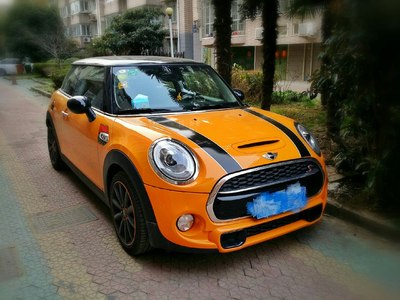 14款mini cooper s fun 2.0 熔岩橙 稀里糊涂的选车提车作业