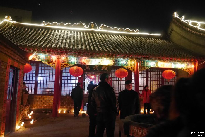 【图】晚上看放灯拍了点照片,大家一起来看吧