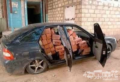 超强悍拉砖车