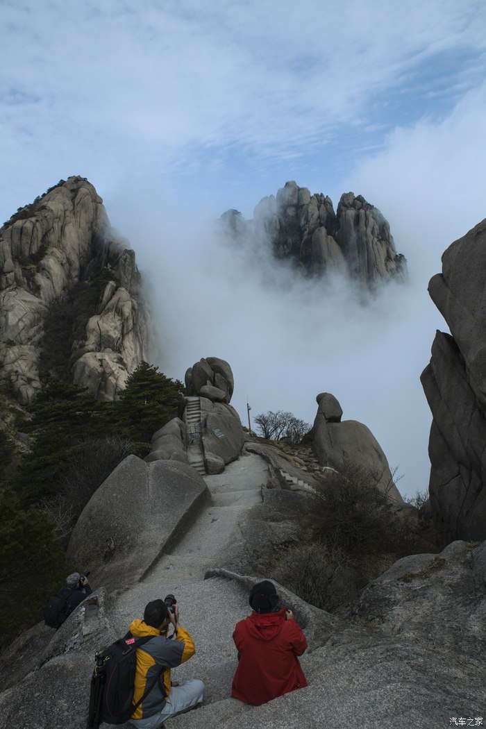 由仙人指路,带家人上黄山观海,下景德镇赏青花.