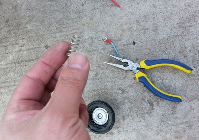 关于油箱负压,修剪燃油箱盖平衡阀弹簧_奇瑞A