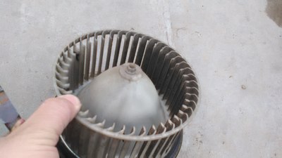 初夏来临,清洗空调风道以及清理鼓风机扇叶!