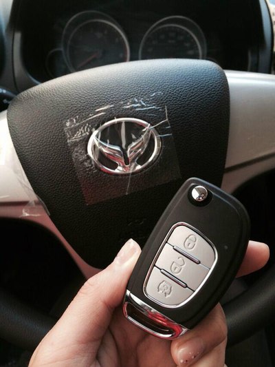 【图】媳妇给我当车模初夏的港城与可爱的小