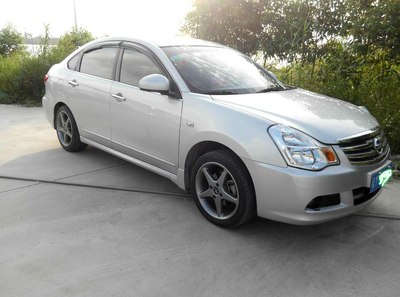 经典轩逸忍受不住绒坐垫的脏,头脑发热去做包