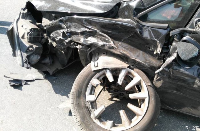 【图】让事故见证宝骏的质量,630与捷豹的对决