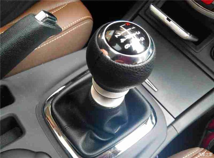 比亚迪S71.5T巧克力棕提车作业 _比亚迪S7论