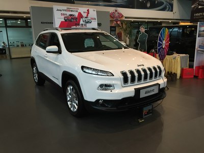 意外购入二手两门牧马人,加入马帮!