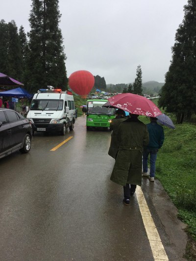 风雨兼程(2015重庆黄水千野草场国际马拉松)