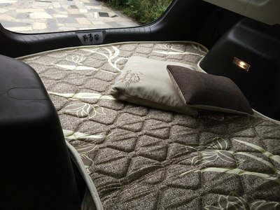 为<em>暑假</em>长途自驾订制的后备箱折叠棕垫(<em>车震</em>神