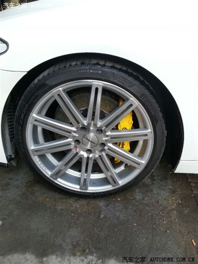 出售自用 沃森cv4 亮面银20寸带两条前轮胎