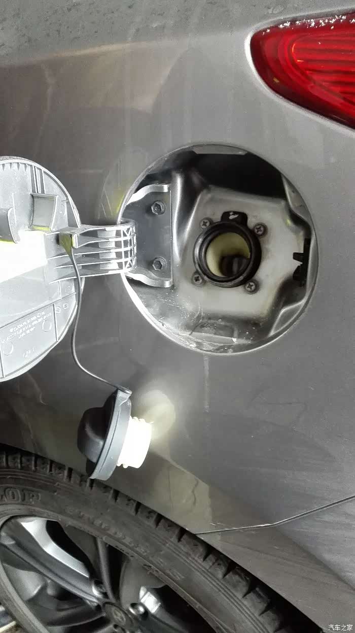 【图】7万公里更换汽油滤清器_北京现代ix35论坛_汽车之家论坛