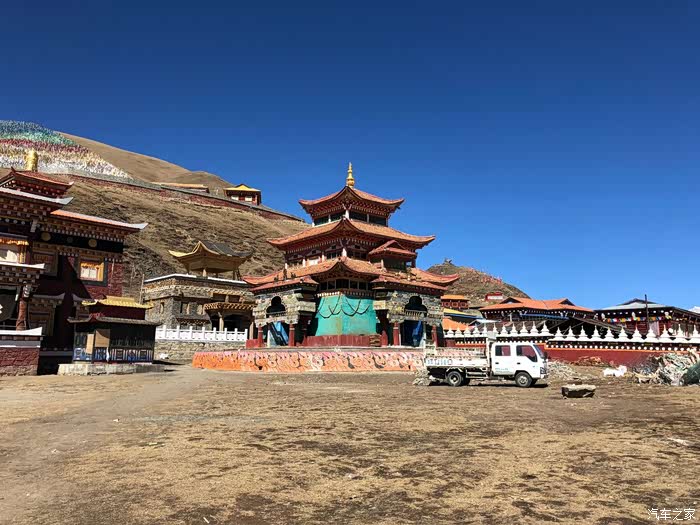 川西燃姑寺探寻神秘佛像