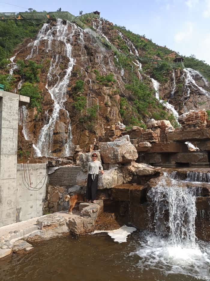 石家庄cs35车友会畅游红崖谷景区看花花水世界