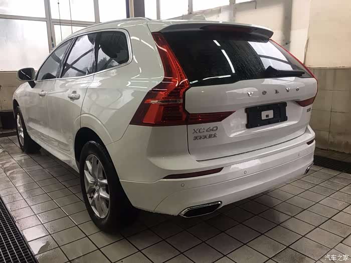 【图】白色幽灵----xc60雨中提车_沃尔沃xc60论坛_汽车之家论坛