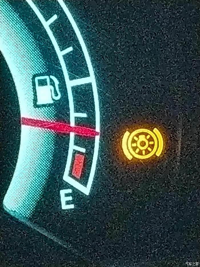 仪表盘故障灯,你绝对没见过.奔腾b70.