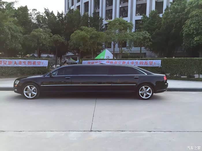 难得一见奥迪a8加长版