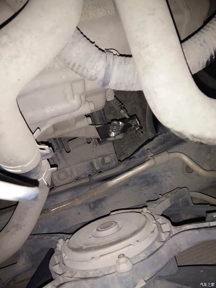 176 | 回复: 6 奇瑞qq/qq3/qq6论坛 请问谁有底盘离合接头的照片可以