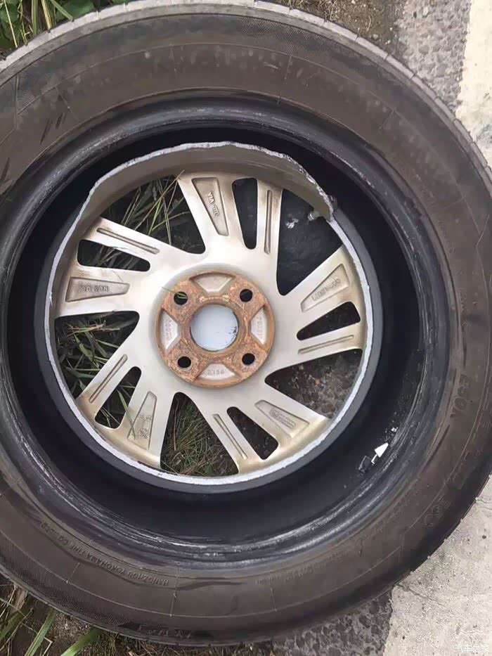 飞度换轮毂.求大神指导