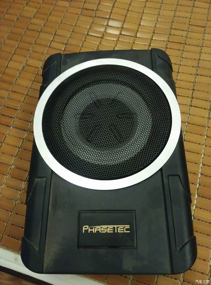 朋友送的低音炮是什么档次的值得装上我的尊锐吗