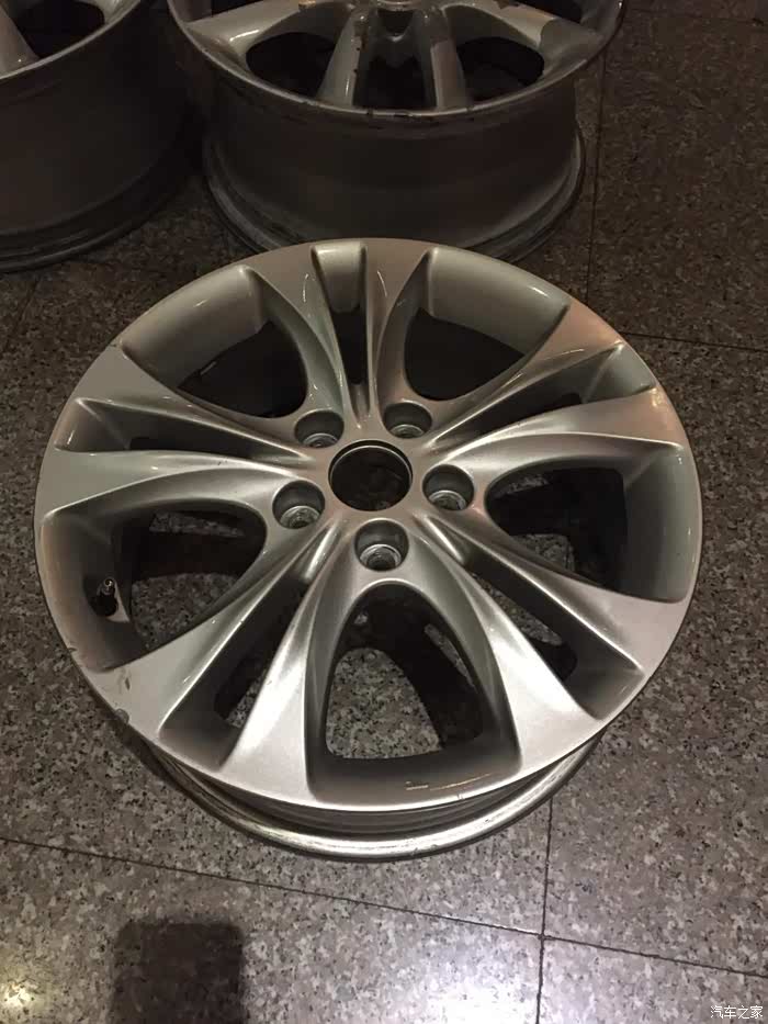 出g37原厂轮毂